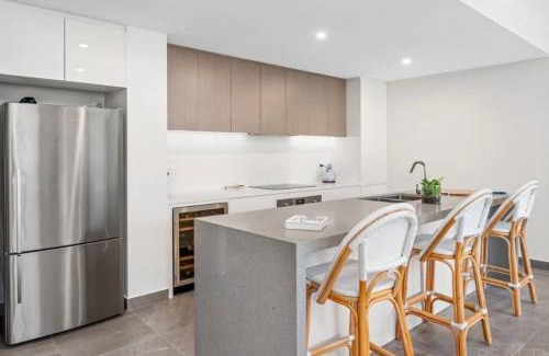 Caves Beach Apartment | Caves Beach suite with beach location and Pet friendly
