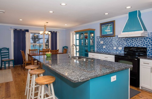Colliers Bay House | Cayman Beach House - New Swimming Pool !