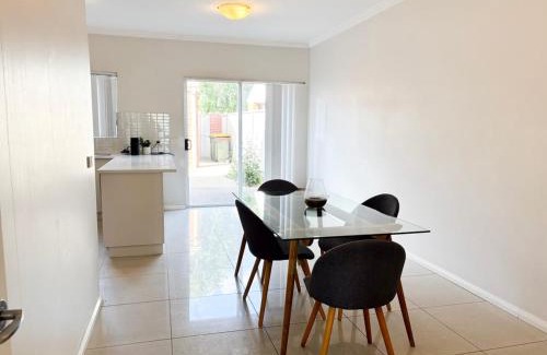 Wagga Wagga Apartment | CBD 2 Bedroom Gem