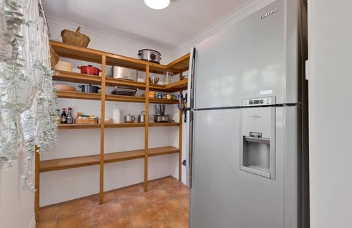 Bairnsdale House | Cearc House - Centrally Located within the Bairnsdale Golden Triangle