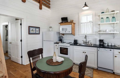 Driftwood Cabin | Cedar Break - Family Cabin A