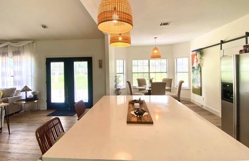 Cedar Creek House | Cedar Creek Chateau, 15 mi from Downtown Austin, swings, treehouse, fun for all!