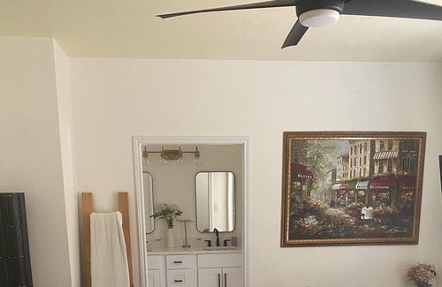 Cedar Creek House | Cedar Creek Chateau, 15 mi from Downtown Austin, swings, treehouse, fun for all!