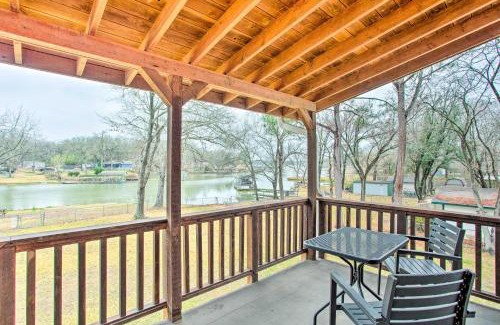 Cedar Creek Reservoir House | Cedar Creek Reservoir Home with Deck and Fire Pit!