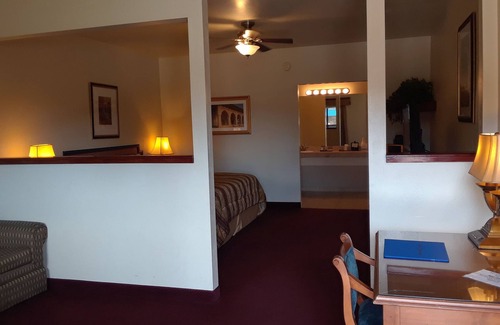 Horseshoe Bend Hotel | Cedar Glade Resort