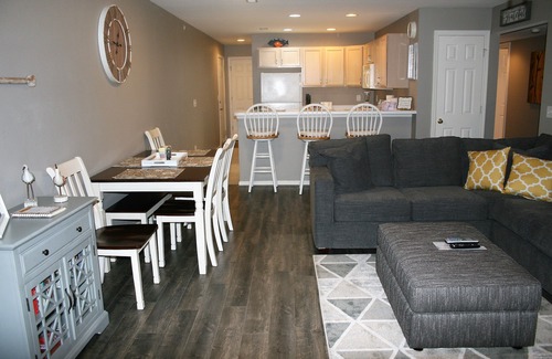 Camdenton Condo | Cedar Glen, No steps, beautiful lake view, close to Ball Park and golf courses