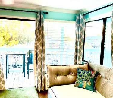 Cedar Key Apartment | Cedar Key Islands Dolphins Cay Condo