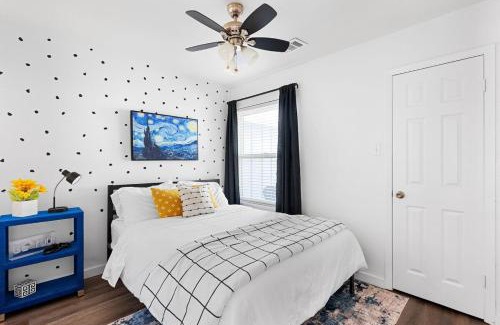 Cedar Park House | Cedar Park 4BR HotTub PingPong