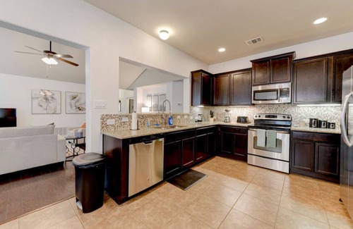 Cedar Park House | Cedar Park Executive Stay
