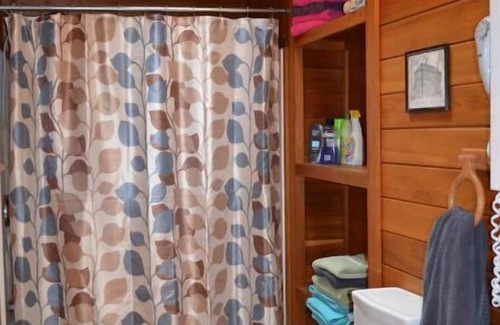 Montpelier Apartment | Cedar Sweet Apartment
