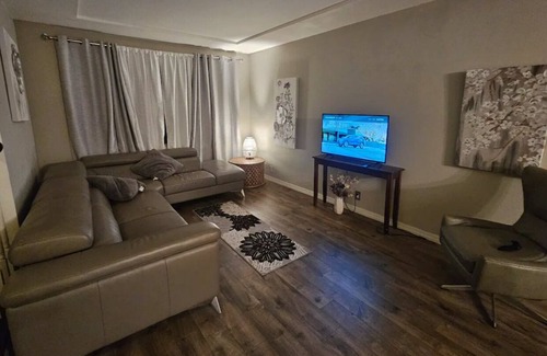 Westside House | Cedarwood Oasis.
