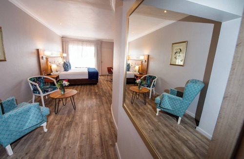 Woodmead Hotel | CedarWoods of Sandton