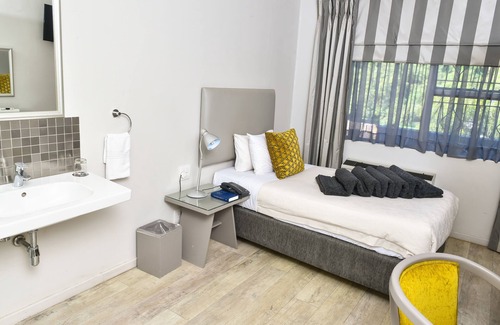 Woodmead Hotel | CedarWoods of Sandton