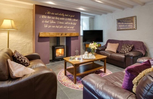 Fishguard House | Cei Gwaun in the beautiful Fishguard