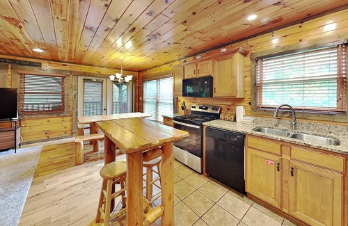 Hemlock Hills Cabin | Celebration Lodge by Jackson Mountain Homes
