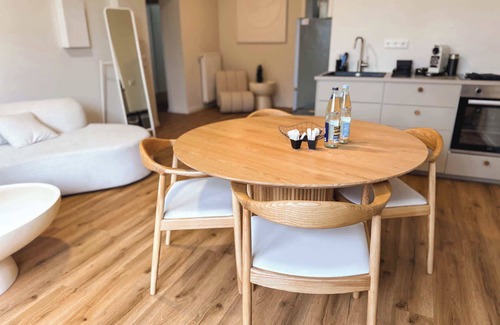 Celle Apartment | Celle Apartment - Stylish 2-Bedroom Retreat with Designer Furnishings!
