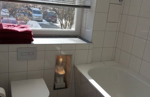 Schoeneberg Apartment | Central, quiet, bright holiday apartment near Kuhdamm - Nollendoftplatz