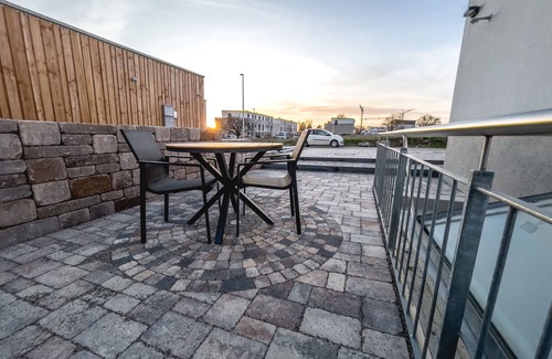 Muellheim Apartment | Centrally located, yet quiet - well equipped with its own outdoor area.