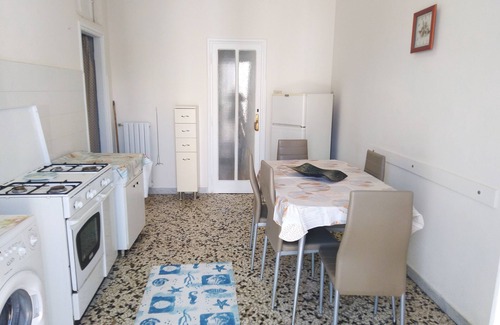 Castellammare di Stabia House | Central Vintage Guest House near Naples, Sorrento, Capri, Amalfi Coast and Pompeii