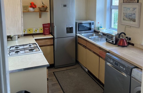 Galashiels Apartment | Central 1st Class Quiet Location Spacious Apartment