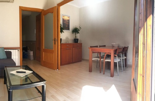 Sitges Town Center Apartment | Central 2 bedroom apartment with sunny balcony