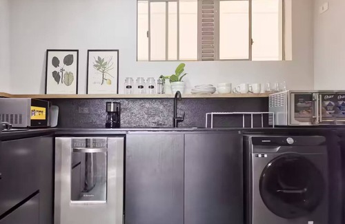 El Castillo Apartment | Central 2br Residential Apt, Poblado Near Oviedo