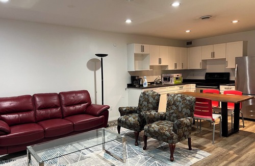 Regina Apartment | Central Accommodation Near RGH