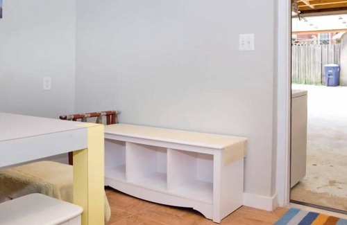 Mount Pleasant Apartment | Central apartment 3 min walk to Zoo, convenient to Mariott Wardman, metro to downtown