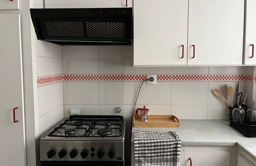 Penya-roja Apartment | Central Apt with Balcony - City Center, Turia Park, City of Arts 5 min walk