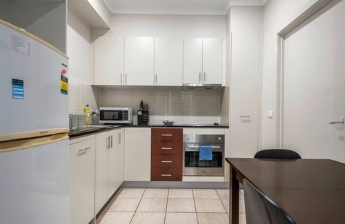 Braddon Apartment | Central Canberra Stay Cozy Braddon Apartment with Parking
