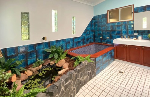 Glenning Valley House | Central Coast Alpaca Farm Stay - On 5 secluded acres with pool