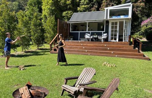 Matcham Ski Chalet | Central Coast Deck and Spa Luxury Tiny House with firepit