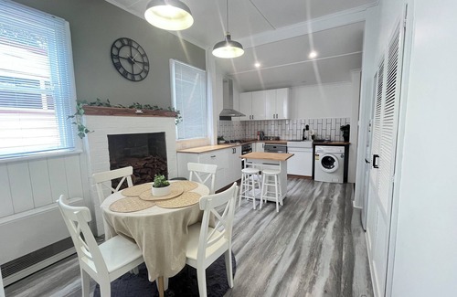 Ballarat House | Central comfortable home great for short/long stay close to Sovreign Hill