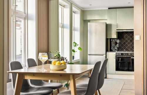 Sandviken Apartment | Central & Cozy apartment on Sandvikstorget - close to the city center!