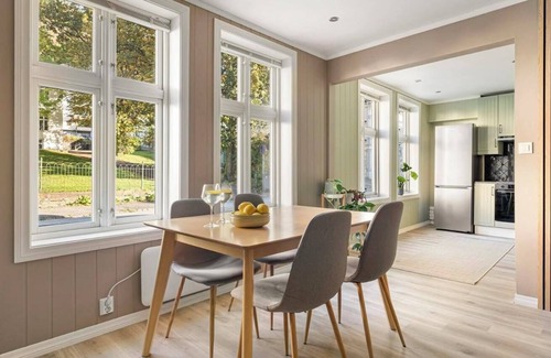 Sandviken Apartment | Central & Cozy apartment on Sandvikstorget - close to the city center!