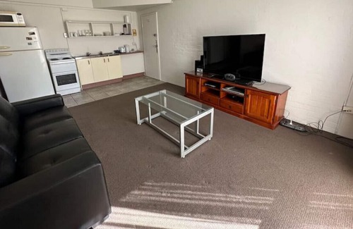 Grafton Apartment | Central Ground Floor Apartment