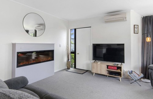 Blenheim House | Central Haven - Blenheim Holiday Home