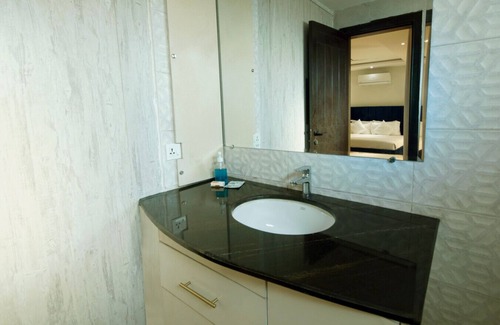 Lahore Apartment | Central Lahore 3-bedroom Apartment with Private Balconies and City Views