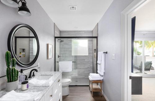 Avant House | Central Location, Heated Pool, Hot Tub, Game Room