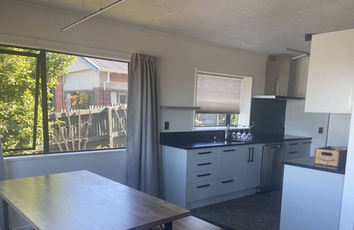 Timaru House | Central location - Timaru