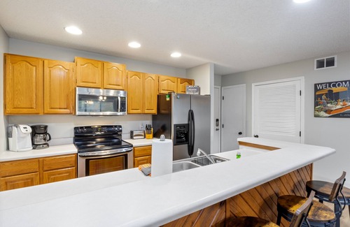 Osage Beach House | Central Location, Unlimited Indoor & Outdoor Fun