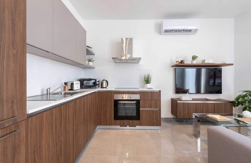 Birkirkara Apartment | ★ Central LUX Apartment w/HEATED POOL & terrace ⮕