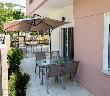 Nea Peramos Apartment | Central Number 10