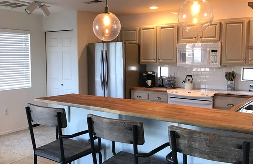 North Scottsdale Condo | Central Scottsdale Location 2BR/1.5 Bath Second Floor Spacious Unit