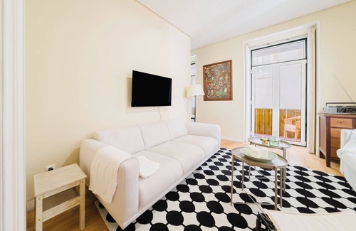 Bairro Alto Apartment | Central & spacious 4+1 bed