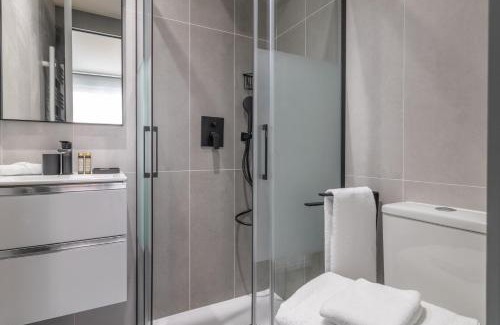 Barrio de La Latina Apartment | Central Stay in Madrid La Latina & El Rastro Perfect Location Latina Toledo V