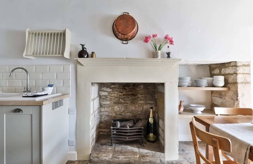Tetbury House | Central Tetbury | Cotswold Cottage | 6 + Ensuites
