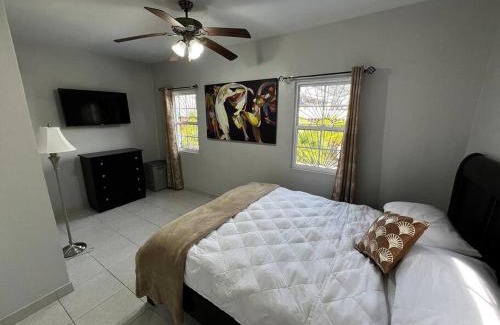 Belize City House | CentralCity "Haven" Private Home & Pool