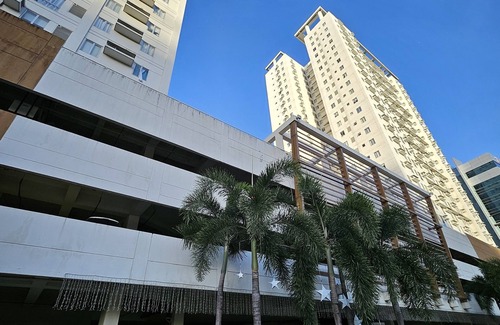Cebu Condo | Centrally located, accesible, modern