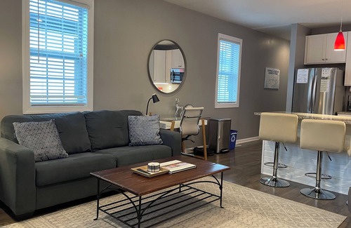 Oakley Cottage | Centrally located close to downtown and Clifton hospitals area.